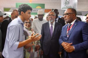 Photos du stand de la CAMEC au salon accompagnant le Forum régional sur l’investissement dans le secteur de la santé, organisé les 13 et 14 juillet 2026 au Palais des Congrès de Nouakchott. CAMEC au cœur de l’événement