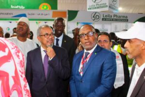 Photos du stand de la CAMEC au salon accompagnant le Forum régional sur l’investissement dans le secteur de la santé, organisé les 13 et 14 juillet 2026 au Palais des Congrès de Nouakchott. CAMEC au cœur de l’événement